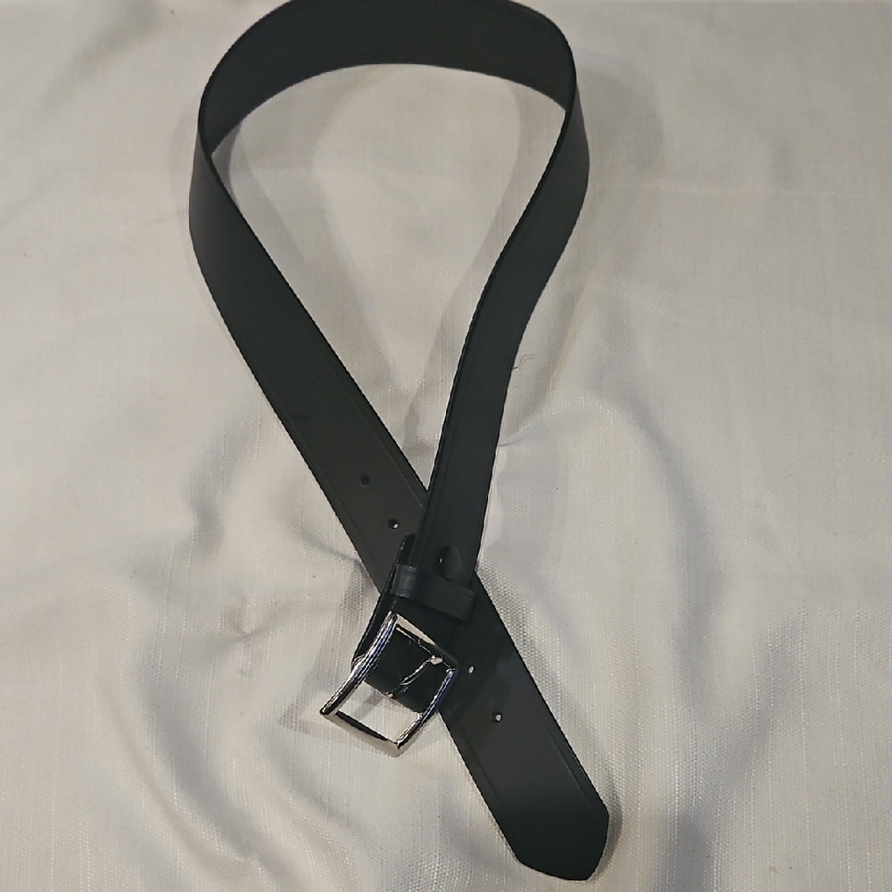 Sleek Black Leather Belt with Silver Buckle